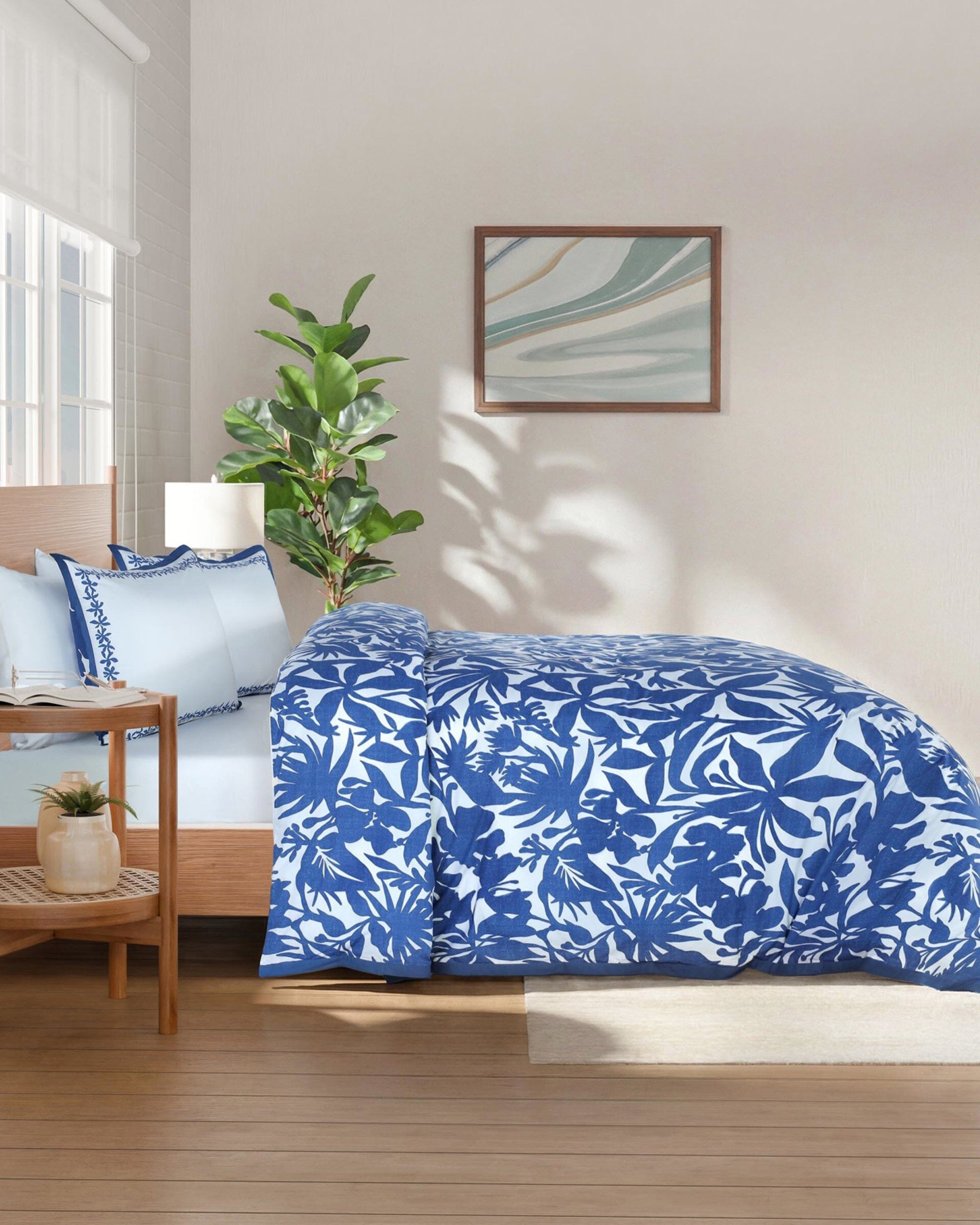 Blossom Isle Comforter Set